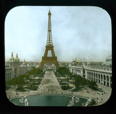 Esposizione di Parigi: Champ de Mars e la Torre Eiffel, 1900 da French Photographer